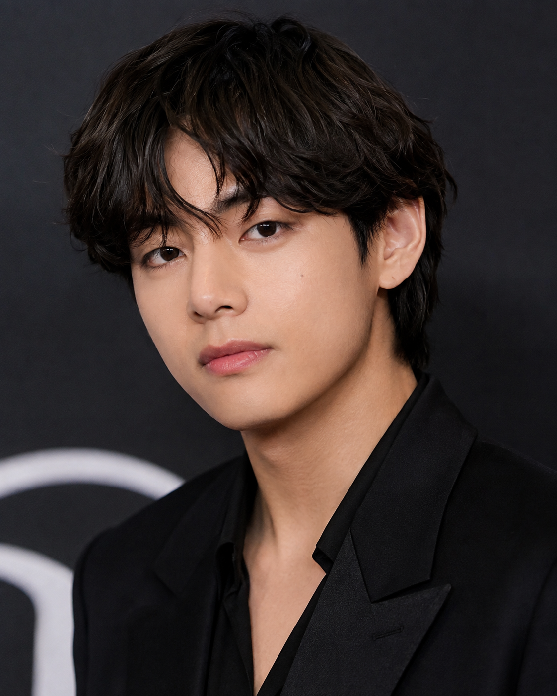 Kim Tae-hyung (V)